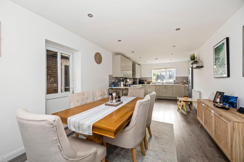 Steyning Avenue, Hove photo 2