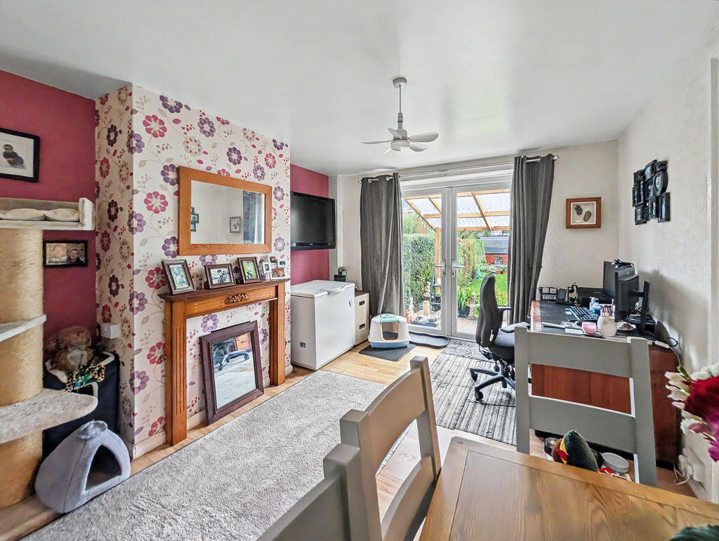 Whitchurch Road, Harlescott, Shrewsbury, Shropshire, SY1 4ED photo 4