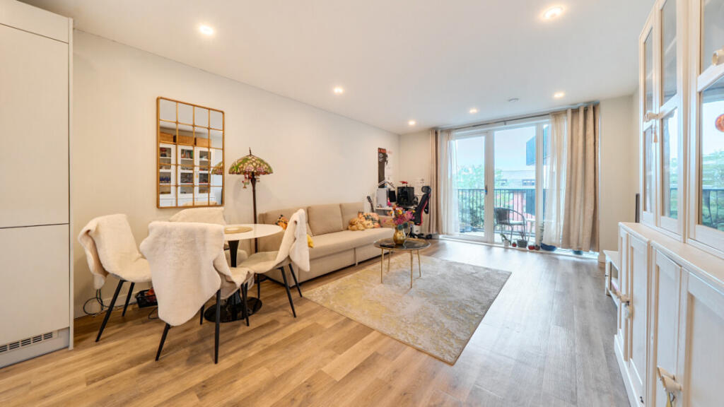 Apartment in London - View 4