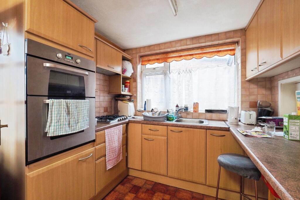 House in Broxtowe, Nottinghamshire - View 2