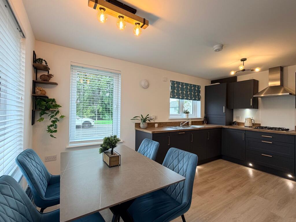 House in Glasgow - More