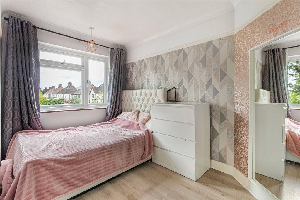 House in Dartford - View 5