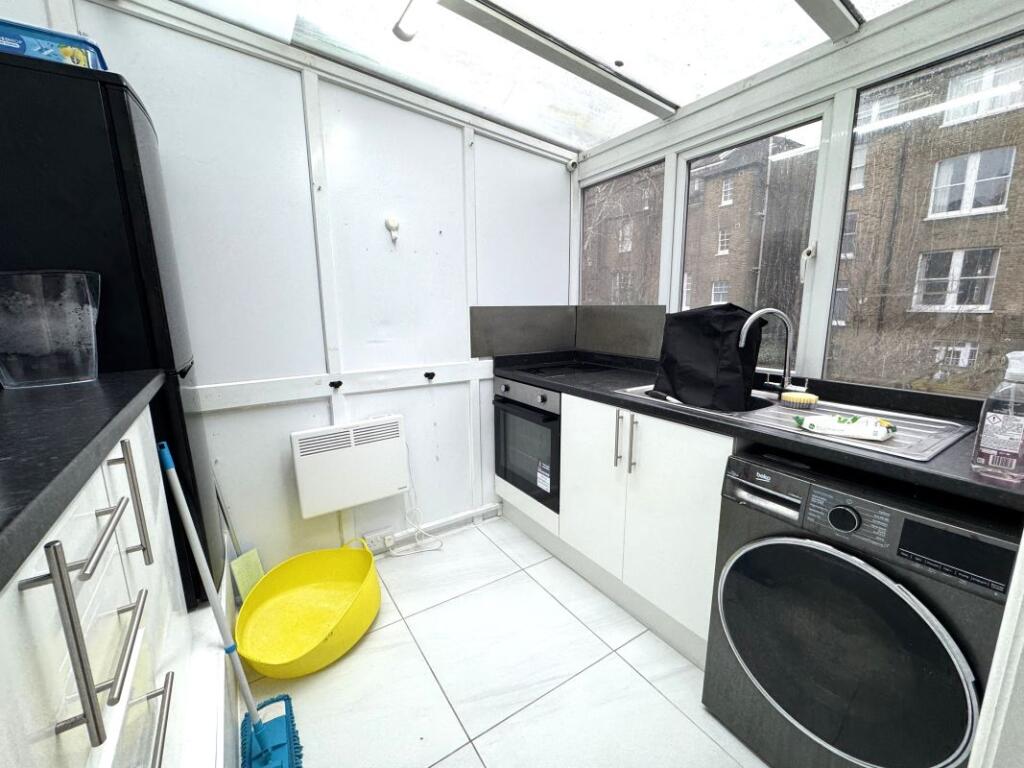 Apartment in London - More