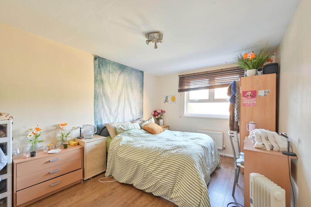 South Lambeth Road, Stockwell, London, SW8 - View 3