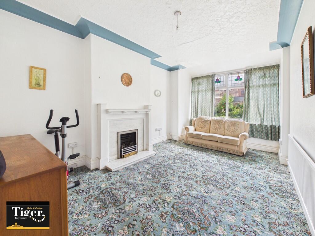 Leamington Road, Blackpool photo 3
