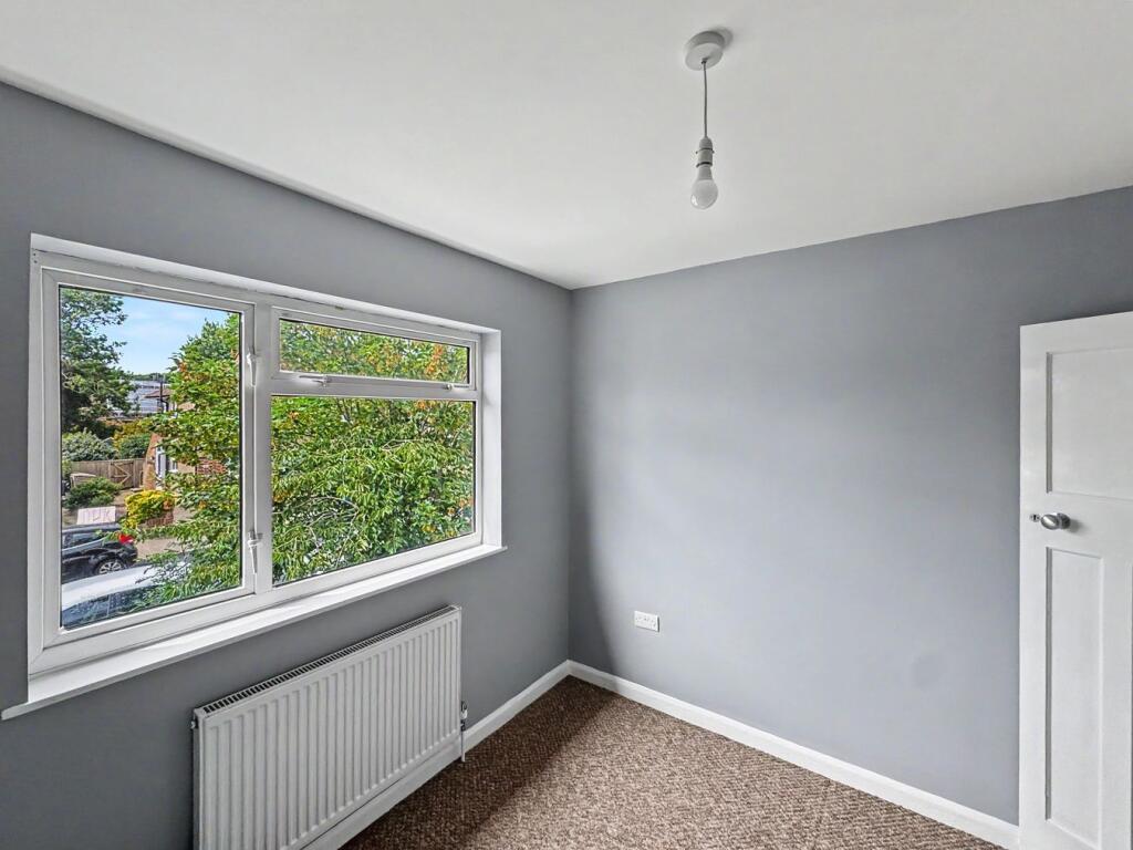 Apartment in London, London Borough of Bromley - View 5