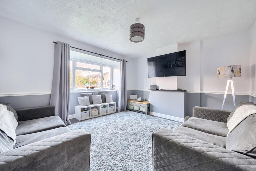 House in Warminster, Wiltshire - View 2