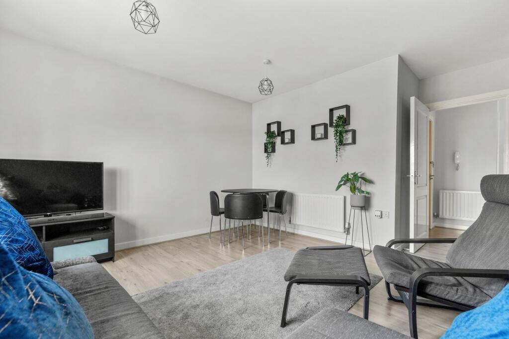 Apartment in Wendover, Buckinghamshire - View 5