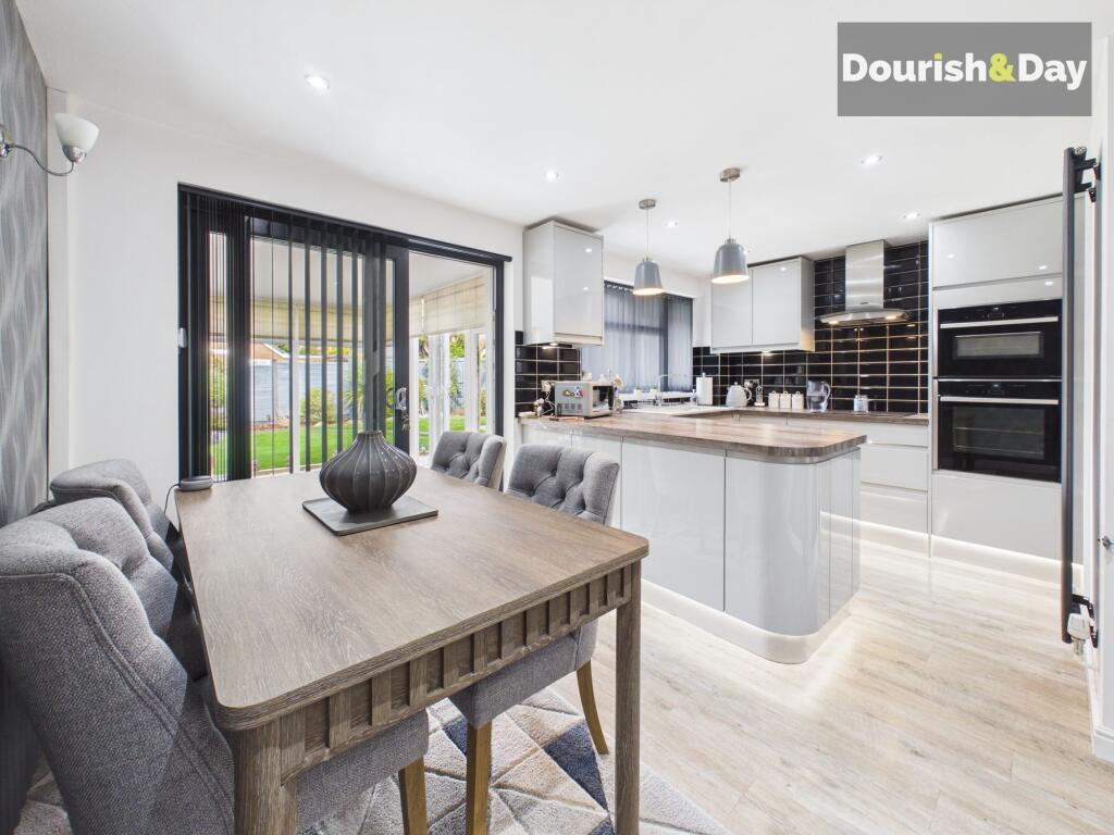 House in Stafford, Holmcroft - View 2