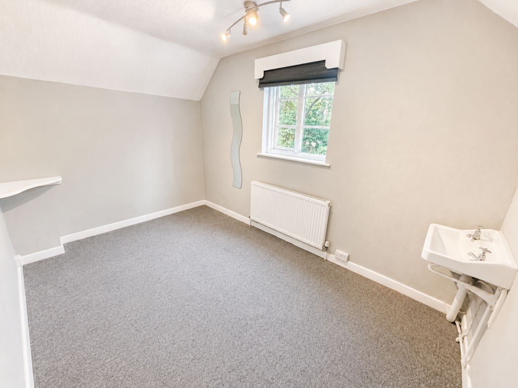 House in Leicester - More