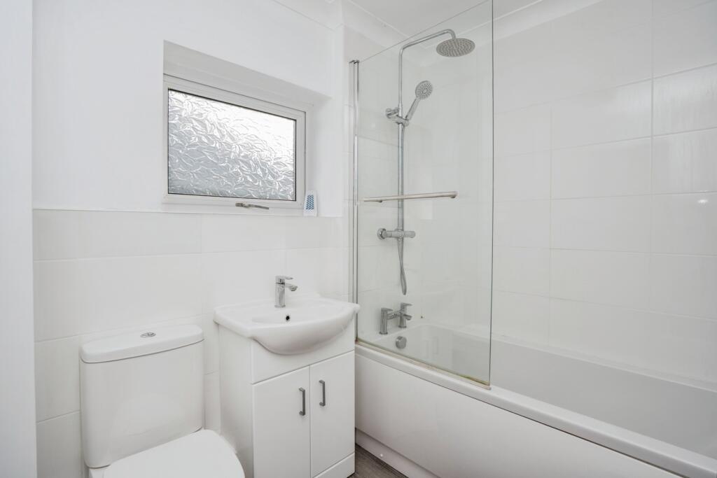 House in Havant, Waterlooville - View 5