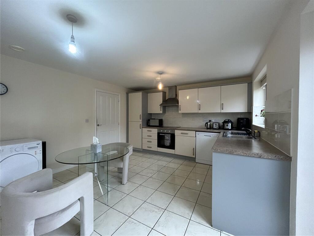 House in Reading - View 3