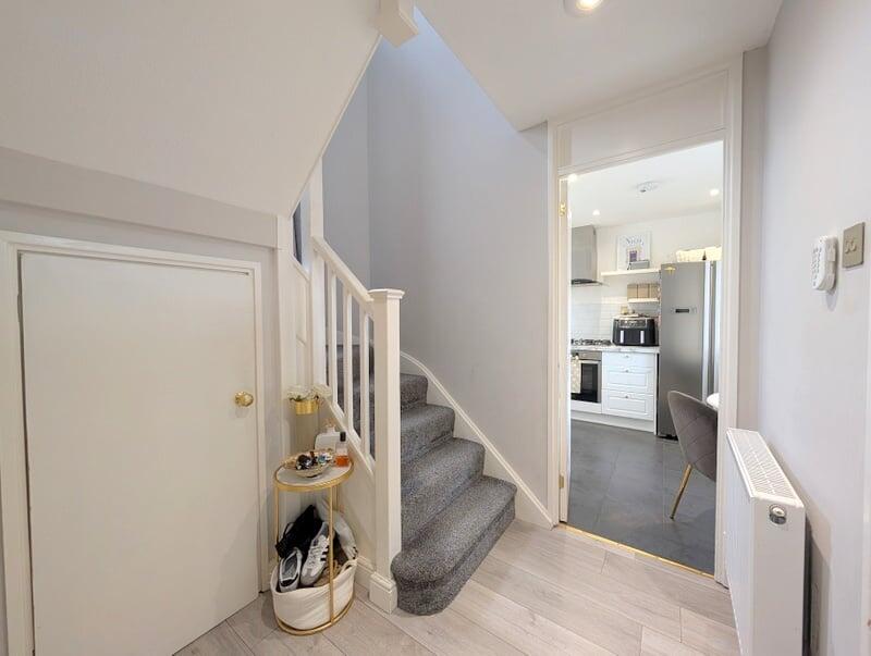 Routh Court, Feltham, TW14 photo 4