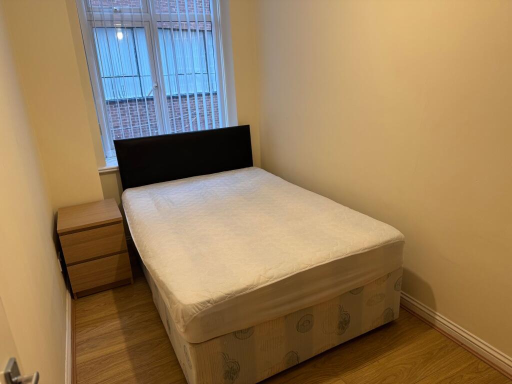 Apartment in Newcastle upon Tyne - View 3