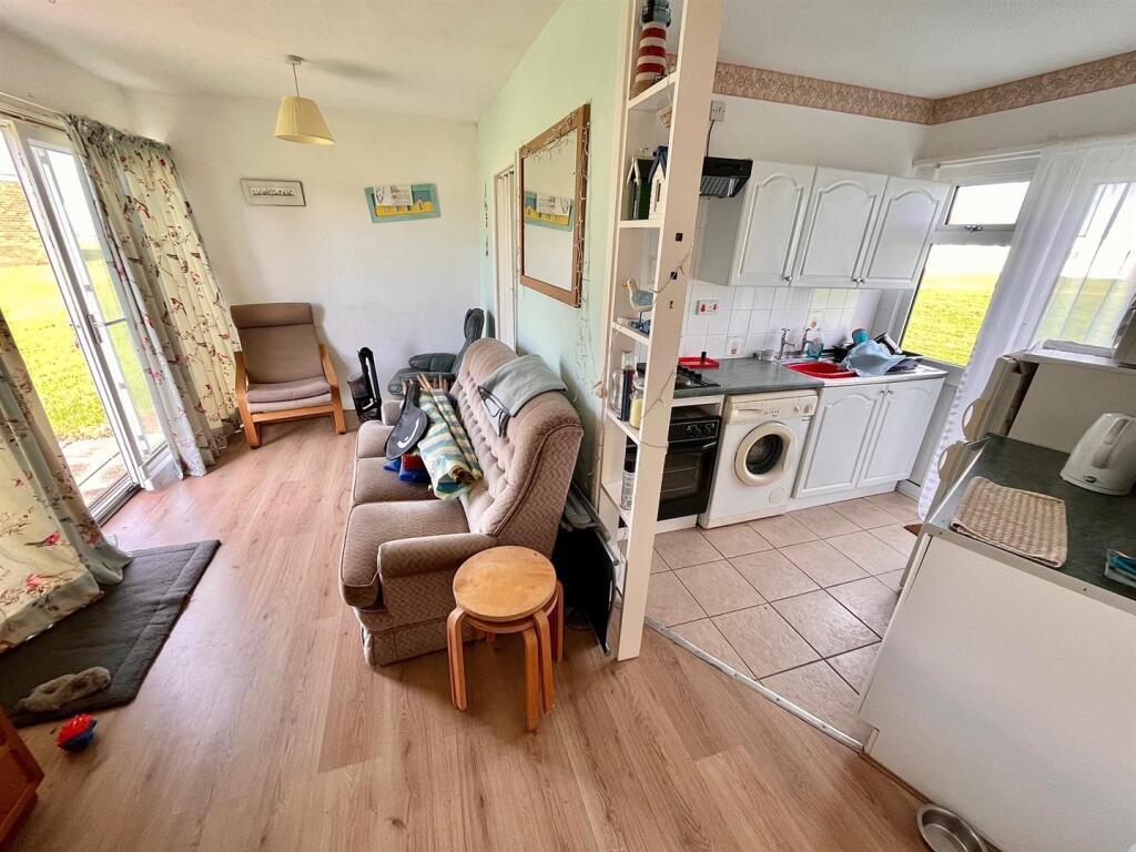 Edward Road, Winterton-On-Sea, Great Yarmouth - More