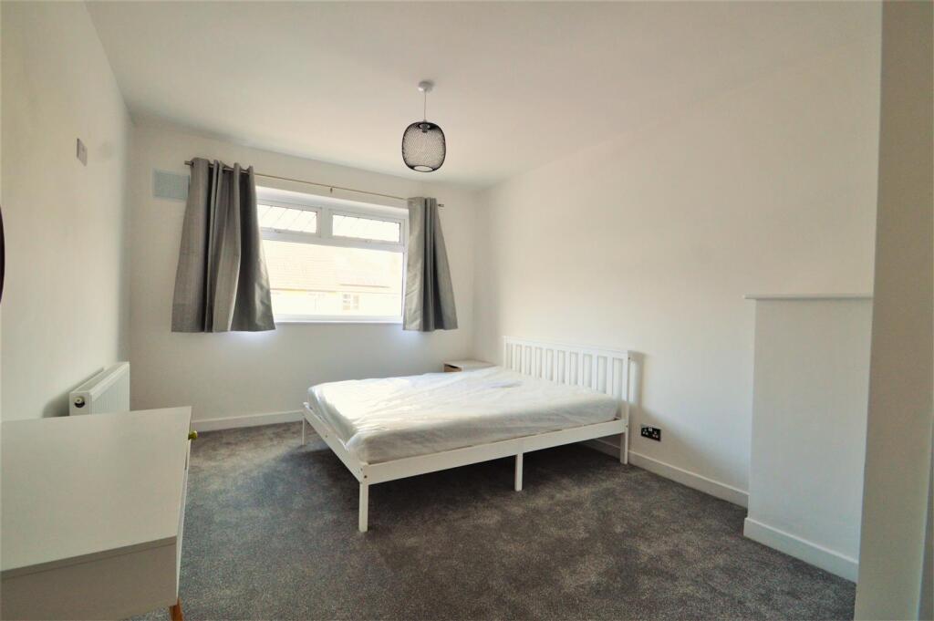 5 bedroom house for rent