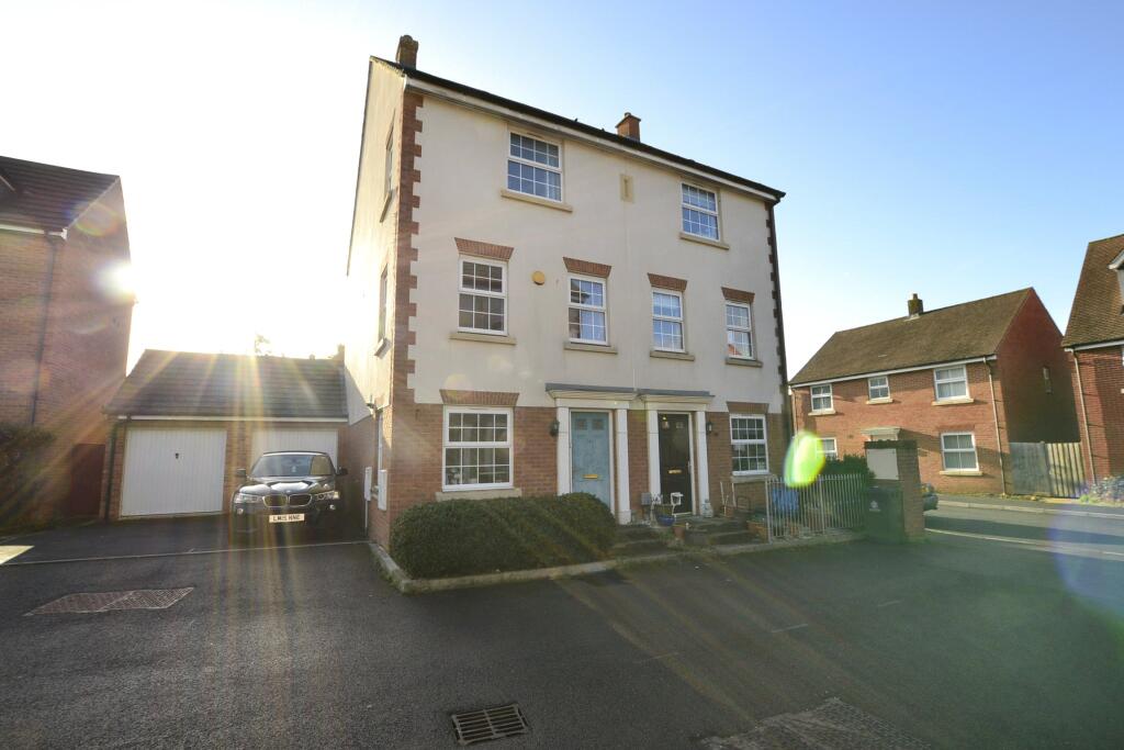 Main image of property: Mona Avenue Kingsway, Quedgeley, GLOUCESTER, GL2