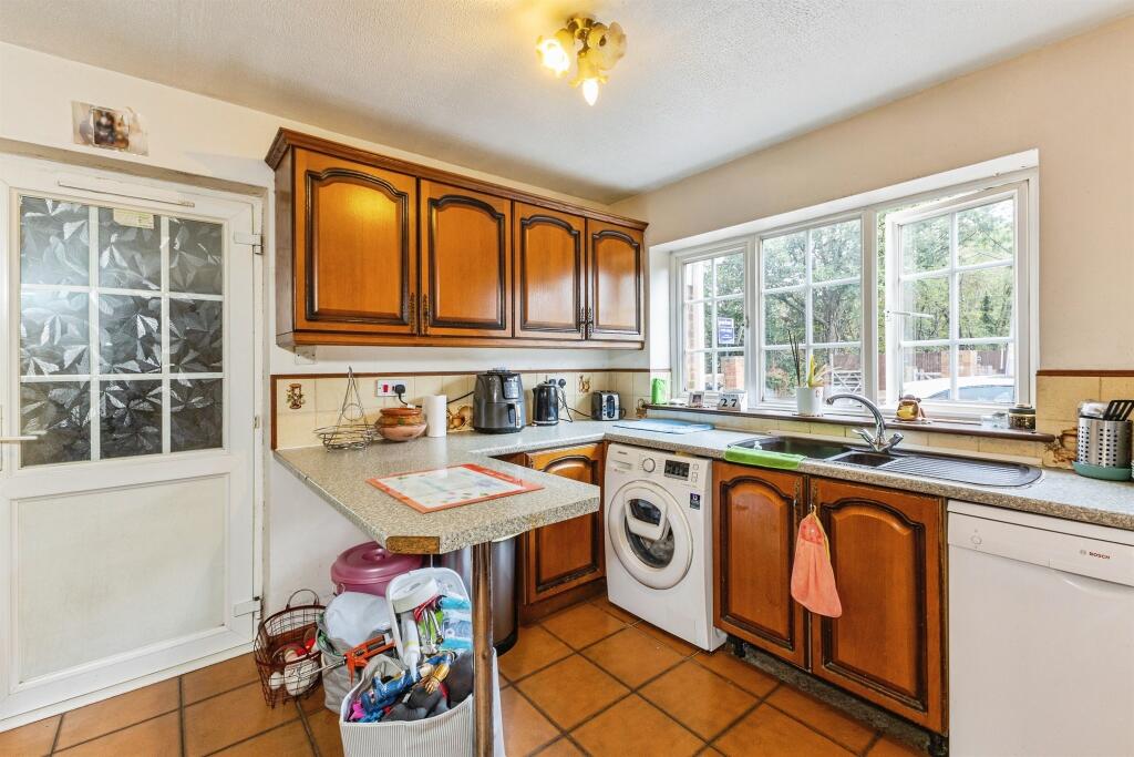 House in Reading - View 3