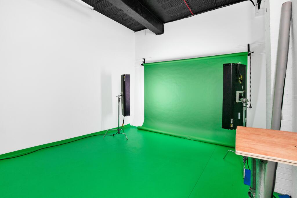 Hive - Studio B - 1.jpg