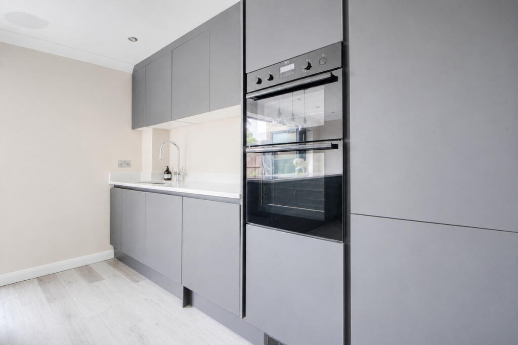 Hexham Gardens, Bletchley, MK3 - View 6
