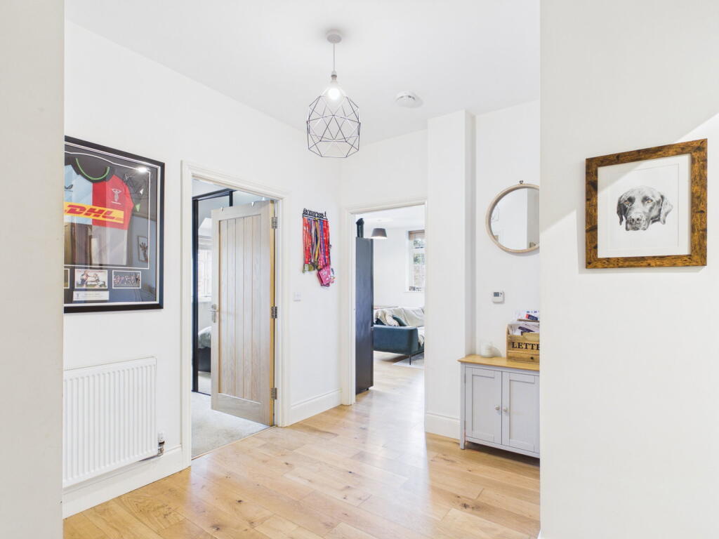 Apartment in Tonbridge - View 5