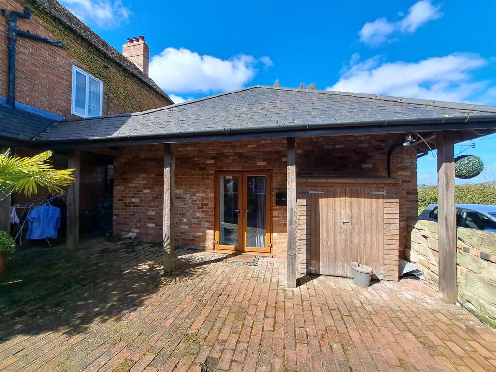 Main image of property: Old Milverton, Leamington Spa