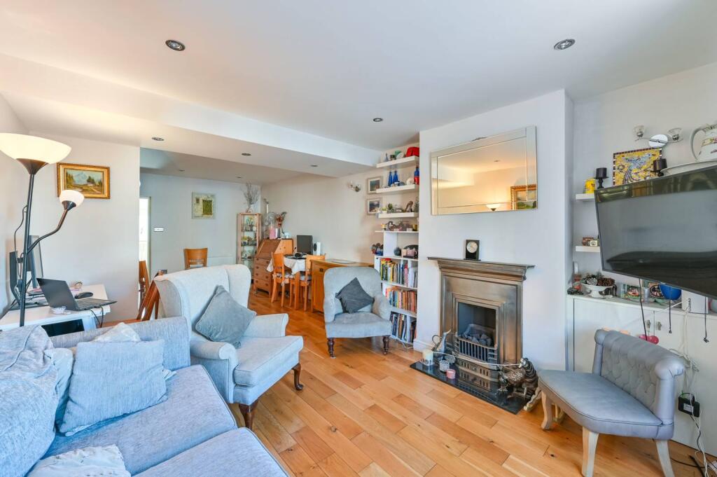 Main image of property: The Drive, Thornton Heath, CR7