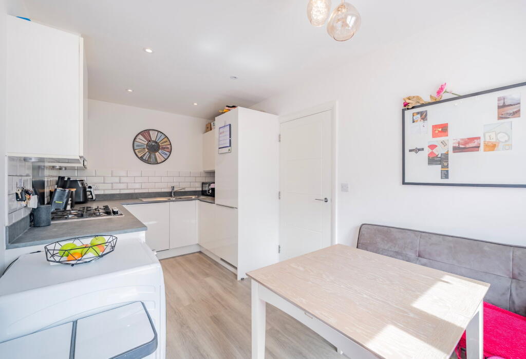 House in Tonbridge - More