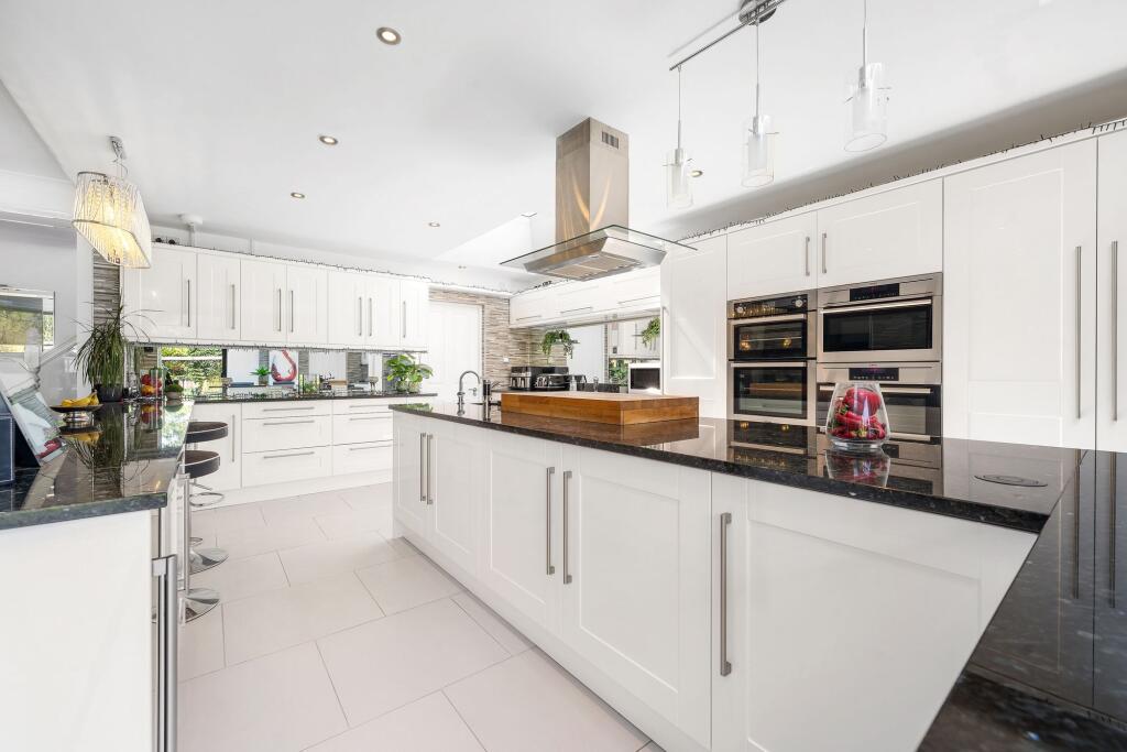 House in London - View 3