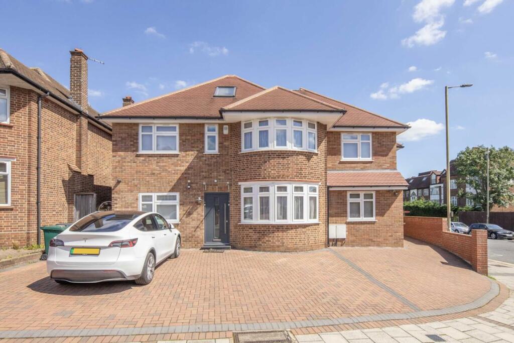 Main image of property: Queens Way, Hendon