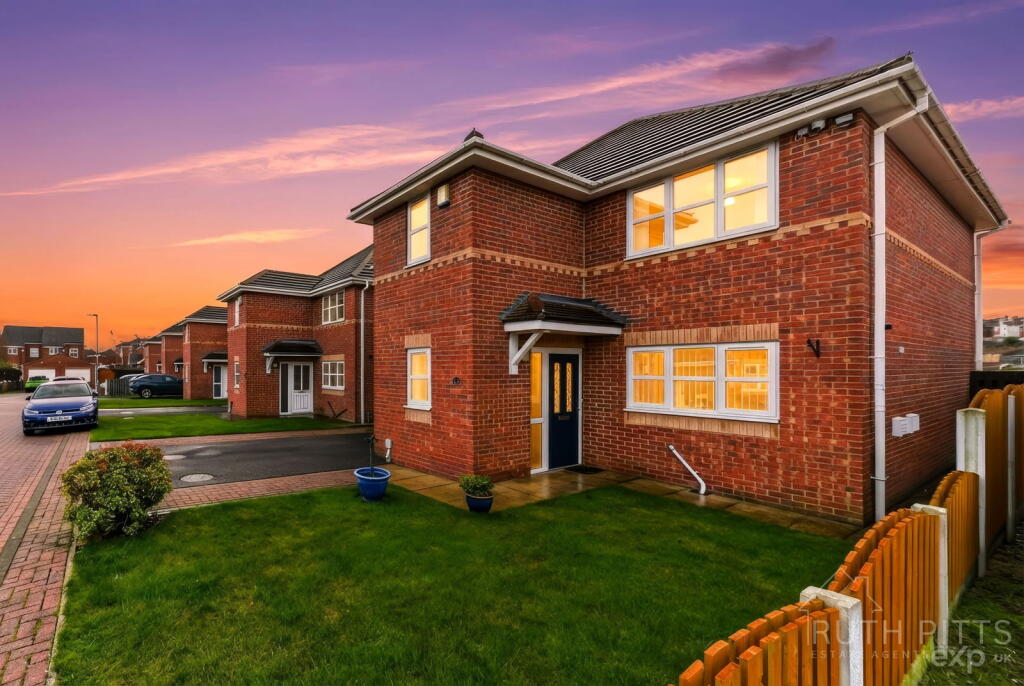 Springwell Court, Hemsworth, WF9 photo 3