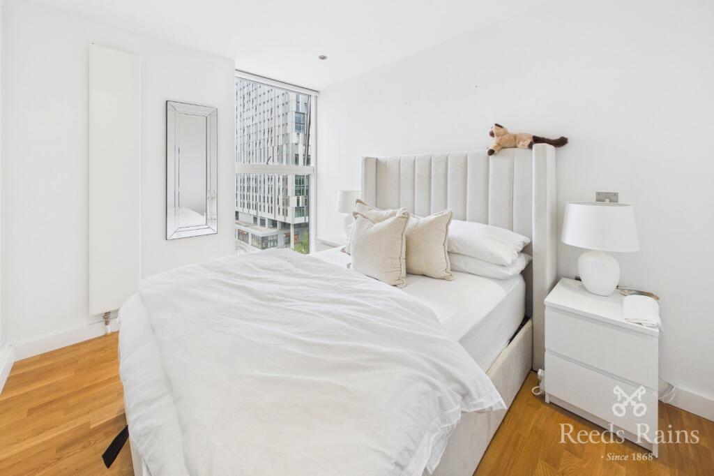 Apartment in Manchester - View 5