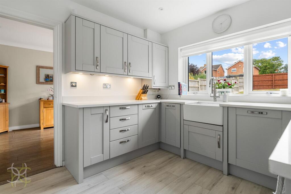 Shrubbery Road, Drakes Broughton, Pershore photo 4