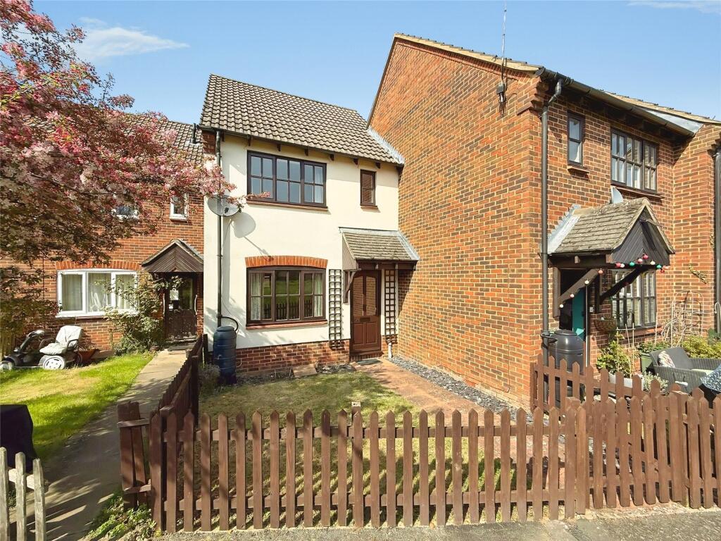 Main image of property: Avenue Road, Winslow