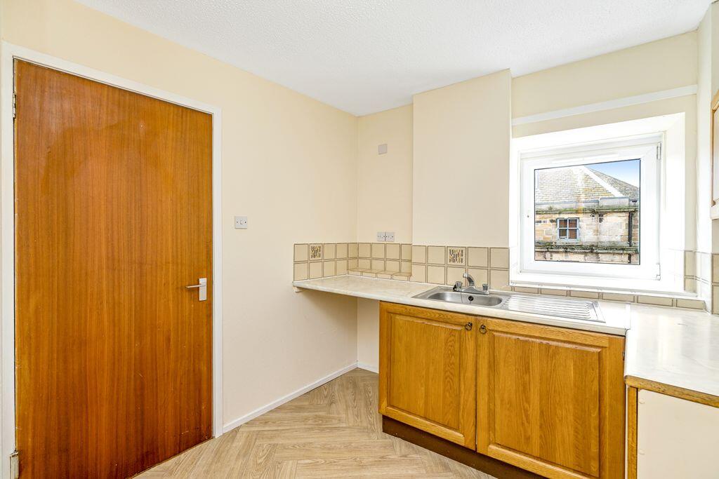 Apartment in Edinburgh, Leith - More