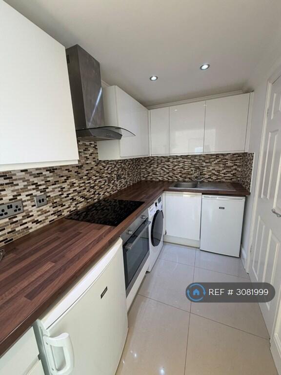 House in Reading - View 4