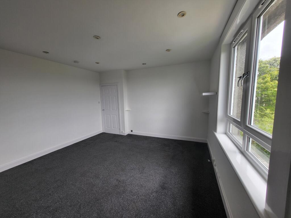 Scott Terrace, Bathgate, West Lothian photo 4