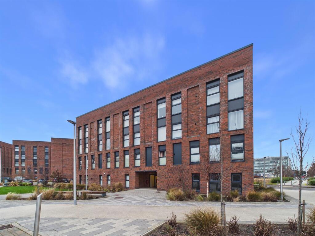 Main image of property: Festival Court, Glasgow