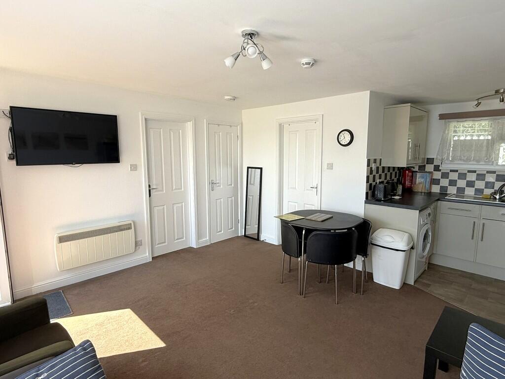 New Lydd Road, TN31 photo 3