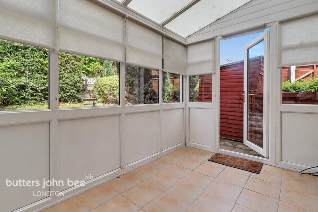 House in Stoke-on-Trent - More