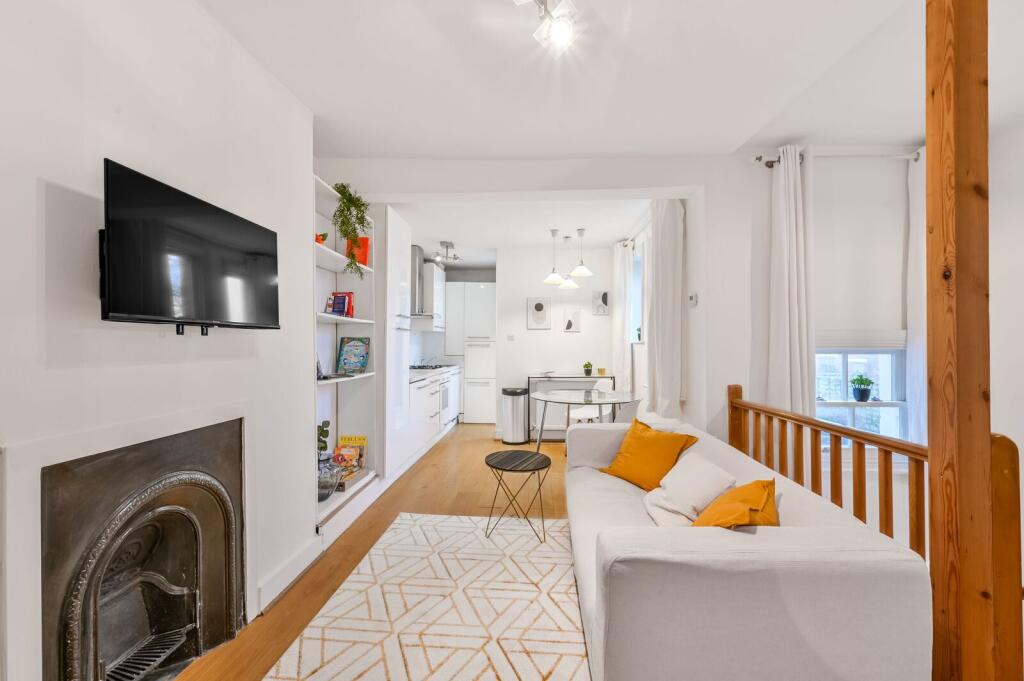Apartment in London - View 2