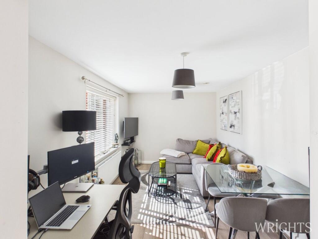 Apartment in Welwyn Hatfield, Handside - View 3