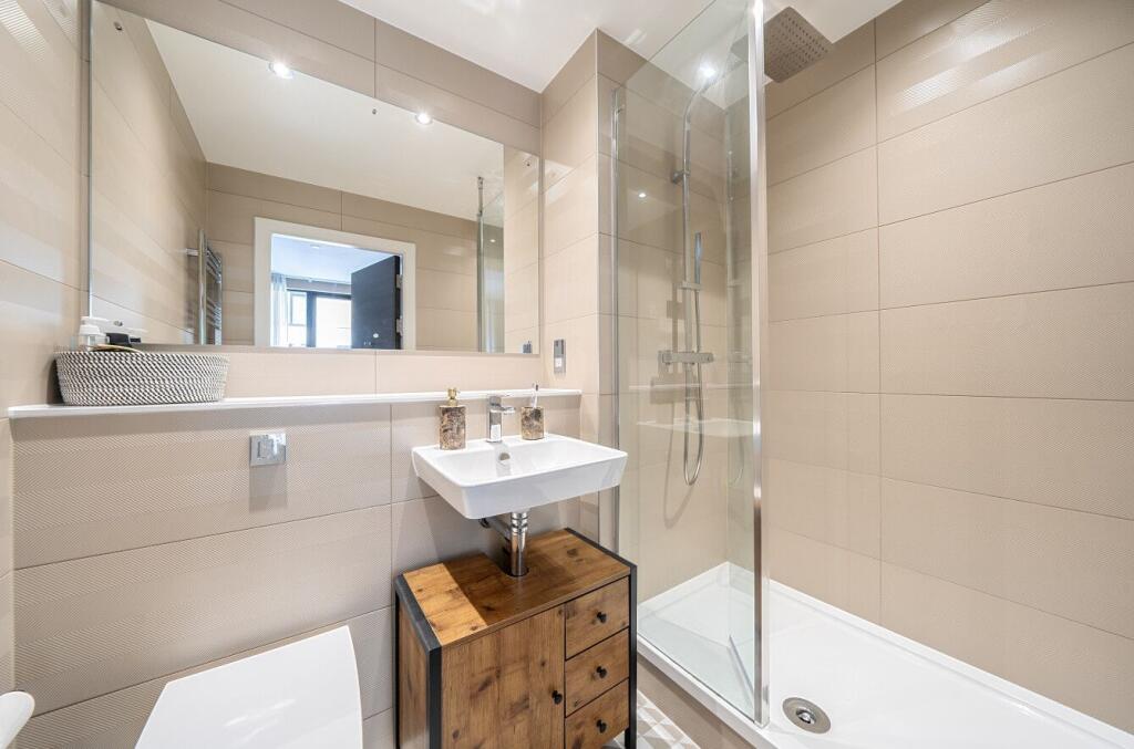 Apartment in Manchester - View 5