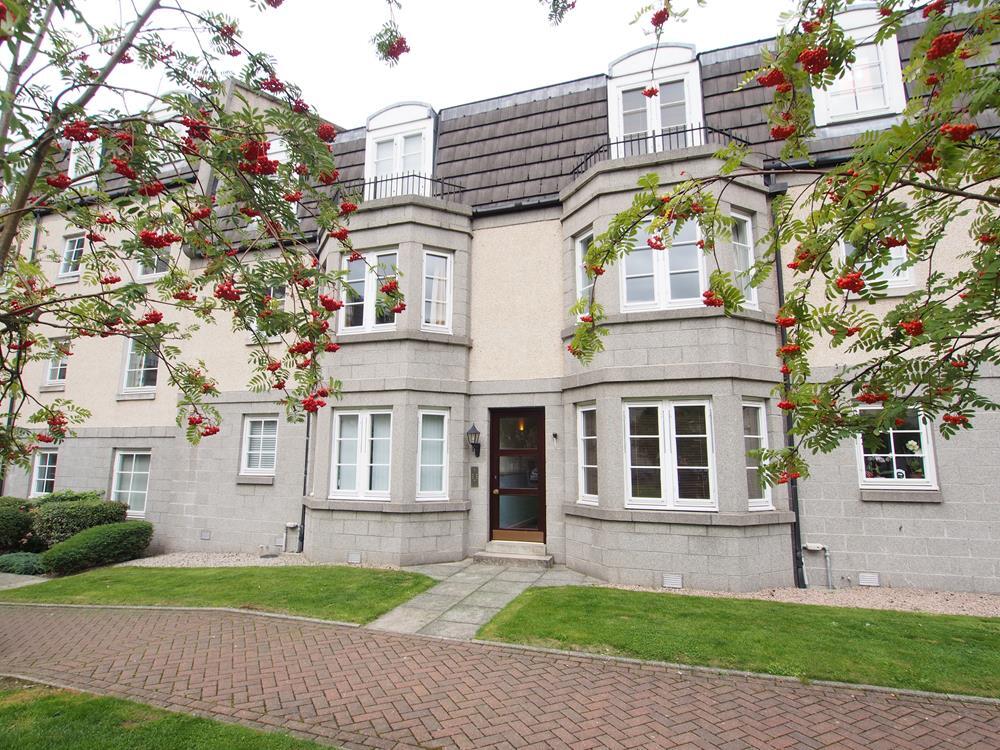 Main image of property: Fonthill Avenue, Top Floor, Aberdeen, AB11