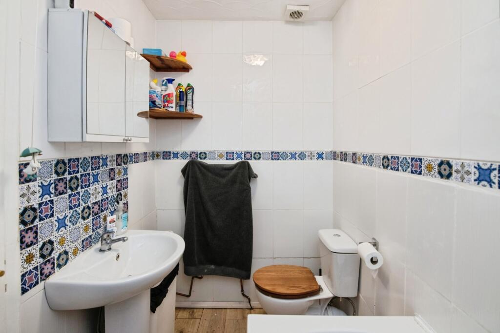 Additional image 20 of Arundel Drive, OLDBURY, West Midlands, B69