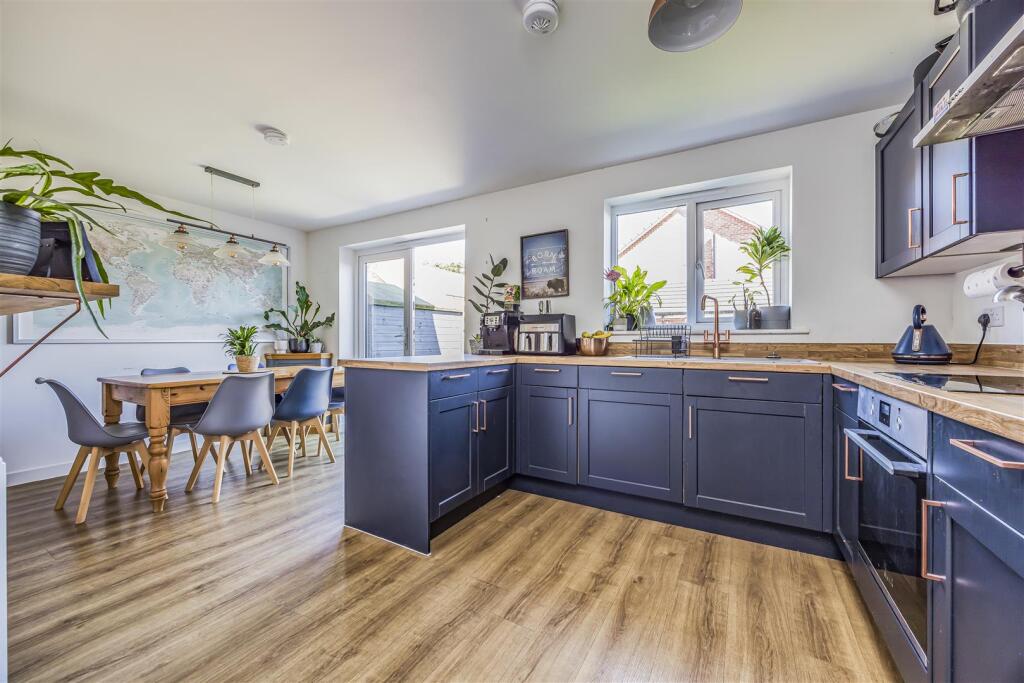 St. Georges Avenue, Warblington - View 2