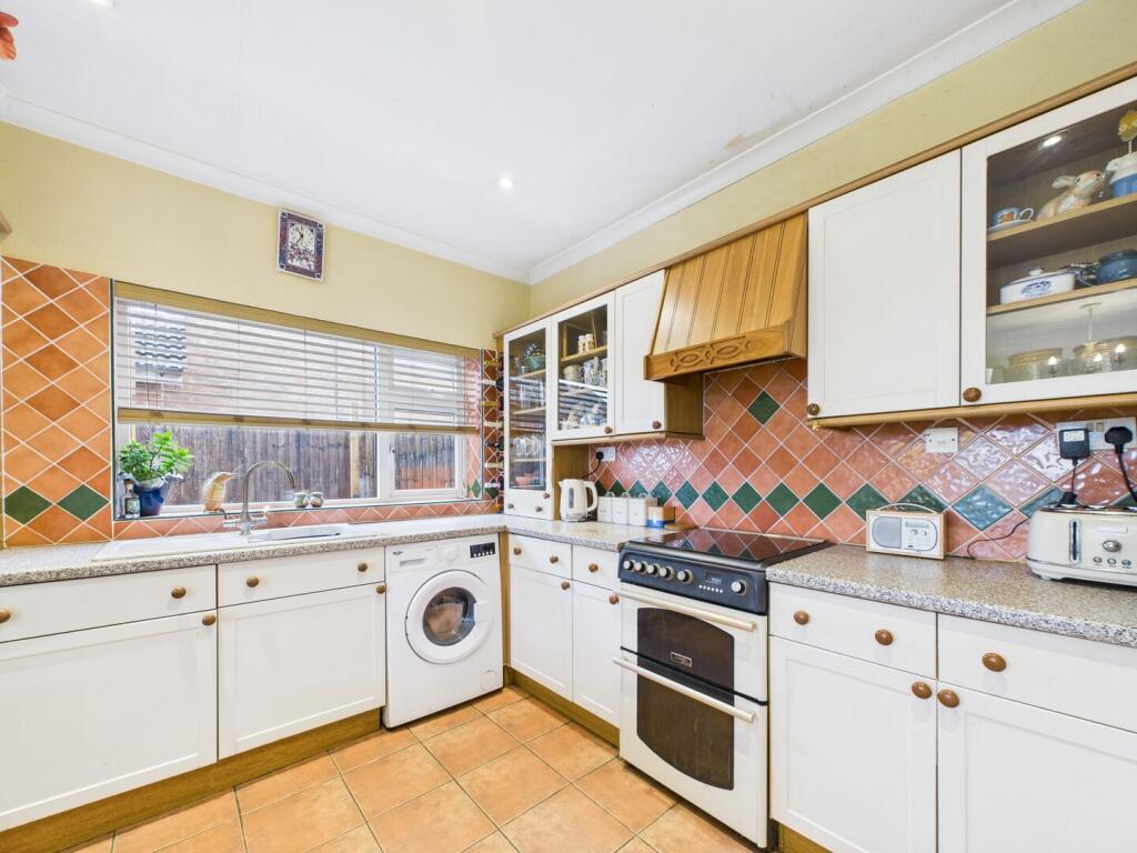 5, Lodge Lane, Bridgnorth photo 3