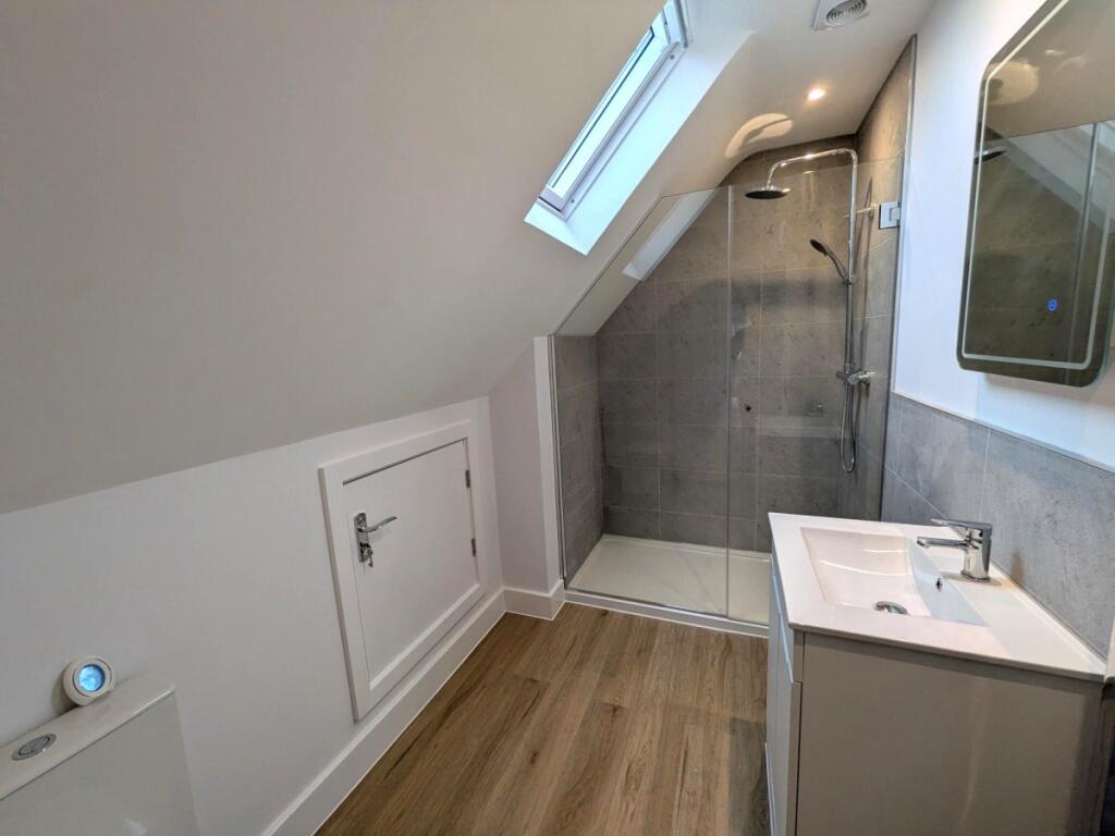 Main image of property: High Street, Reigate