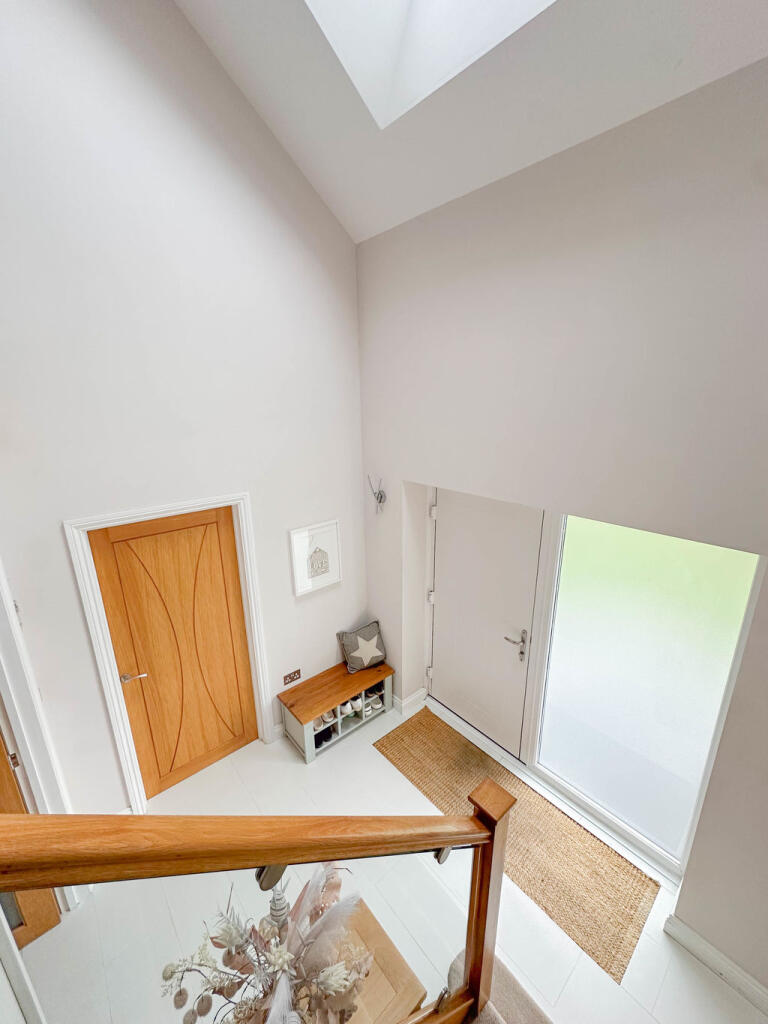 Additional image 31 of Pilton