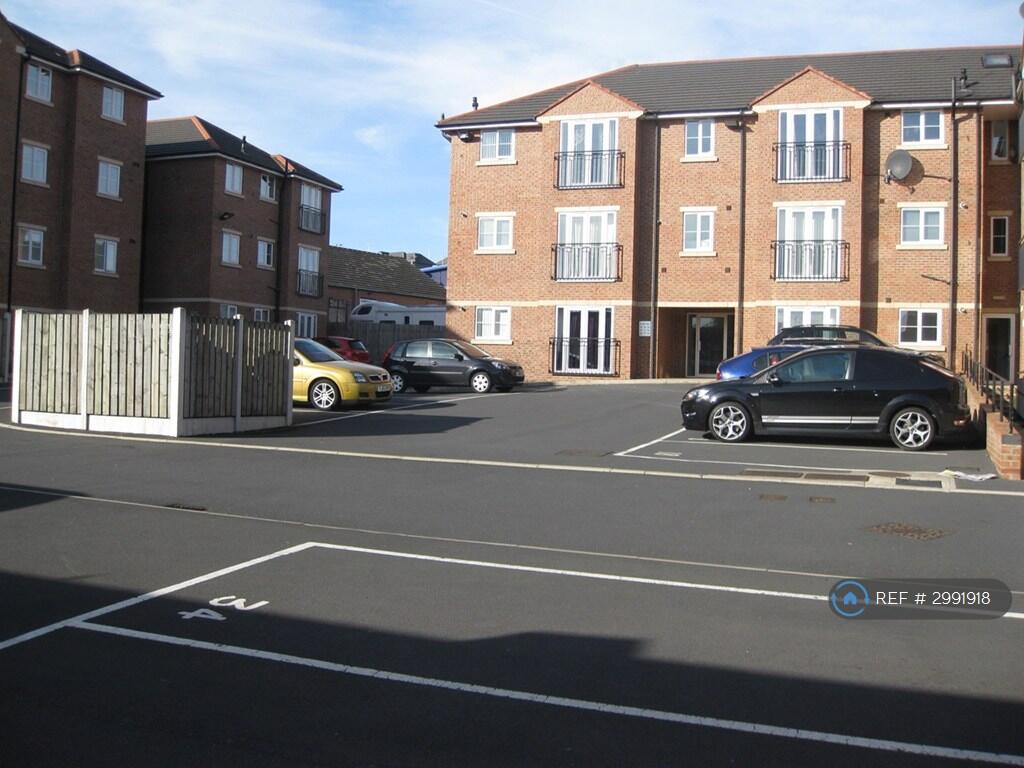 Main image of property: Langdale Court, Barnsley, S71